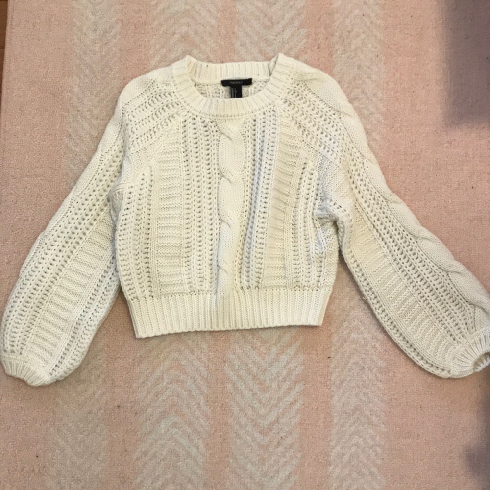 Cable Knit Cropped Sweater